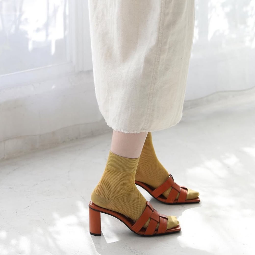 💫Zara Leather Block Heel Sandals - New💫